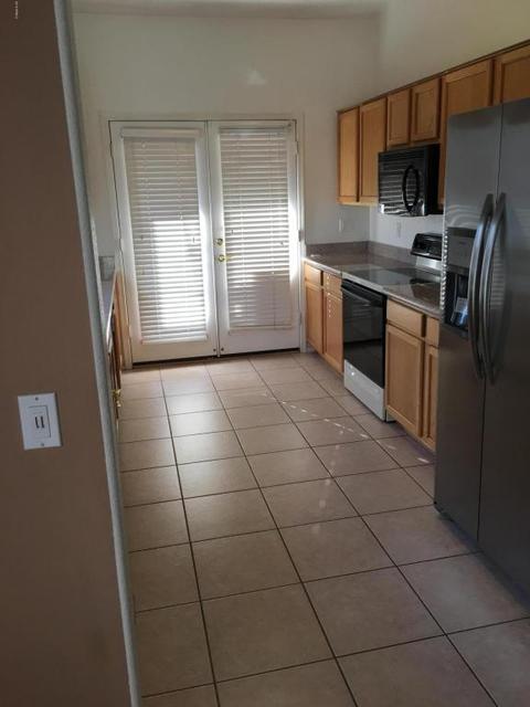 3037 E Hononegh Dr, Phoenix, AZ 85050 photo 4
