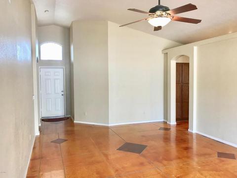 498 W Smoke Tree Rd, Gilbert, AZ 85233 photo 2
