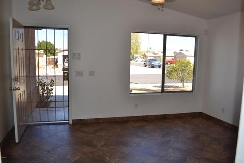8945 E Butternut Ave, Mesa, AZ 85208 photo 2