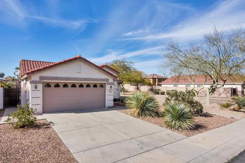 684 S Concord St, Gilbert, AZ 85296 photo 2