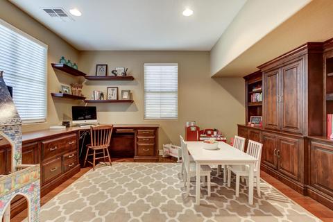 3953 E Sandpiper Dr, Phoenix, AZ 85050 photo 8