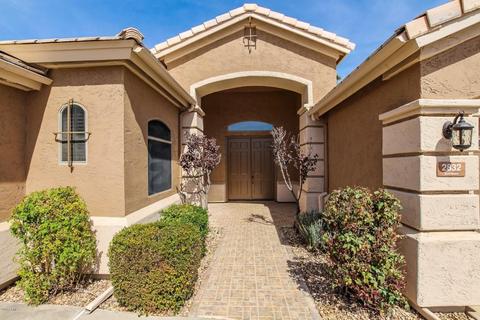 2832 E Stottler Ct, Gilbert, AZ 85296 photo 2
