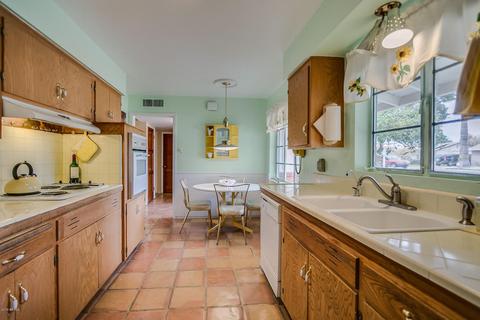 411 E Griswold Rd, Phoenix, AZ 85020 photo 12