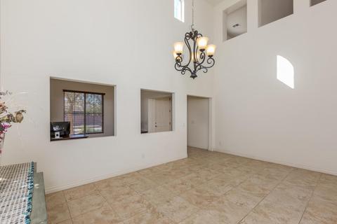7681 S Debra Dr, Gilbert, AZ 85298 photo 4