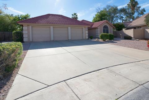 314 S Quail Ln, Gilbert, AZ 85233 photo 2