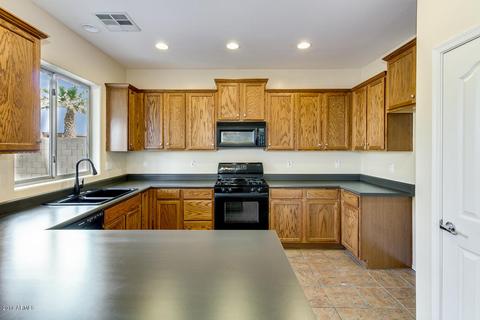 4526 E Del Rio St, Gilbert, AZ 85295 photo 6