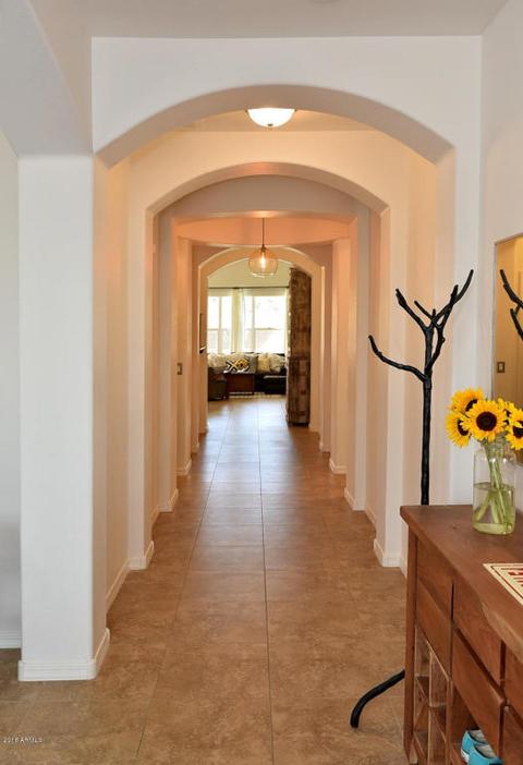 10109 S 6th Pl, Phoenix, AZ 85042 photo 4