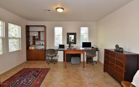 10109 S 6th Pl, Phoenix, AZ 85042 photo 6