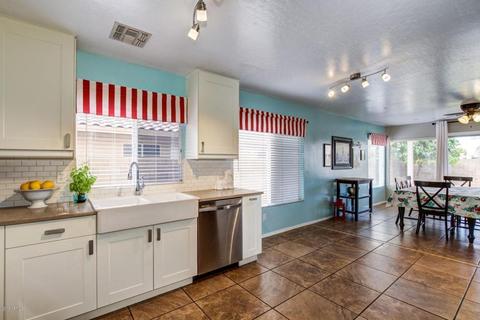 652 E Cantebria Dr, Gilbert, AZ 85296 photo 16