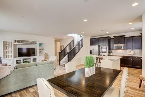 4646 E Beck Ln, Phoenix, AZ 85032 photo 9