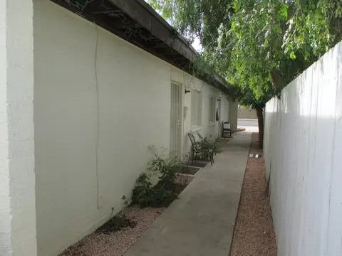 2250 E Broadway Rd, Mesa, AZ 85204 photo 1