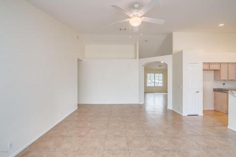 906 E Gary Ln, Phoenix, AZ 85042 photo 2