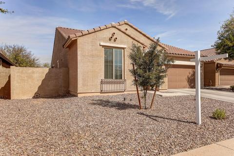 2904 E Meadowview Dr, Gilbert, AZ 85298 photo 2