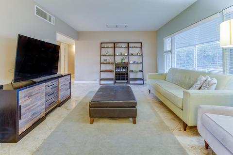 1348 E Oregon Ave, Phoenix, AZ 85014 photo 9