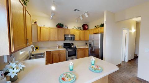 2717 E Schiliro Cir, Phoenix, AZ 85032 photo 7