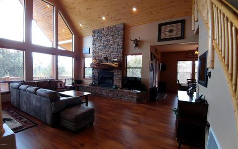 2756 Challenger Dr, Overgaard, AZ 85933 photo 9