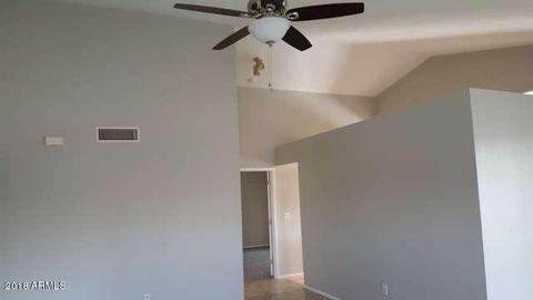 3901 E Graythorn St, Phoenix, AZ 85044 photo 9