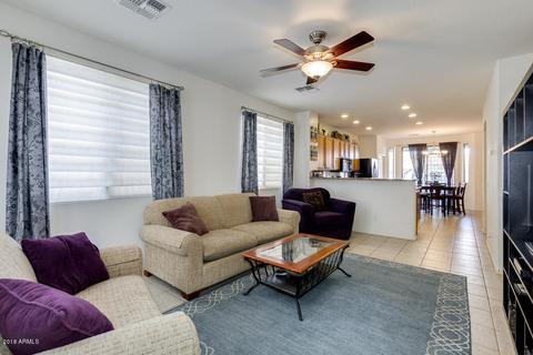 3893 S Cricket Dr, Gilbert, AZ 85297 photo 2