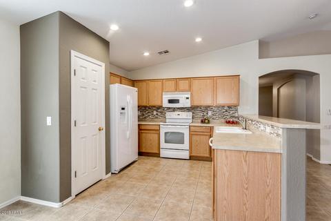 3748 E Timberline Rd, Gilbert, AZ 85297 photo 9
