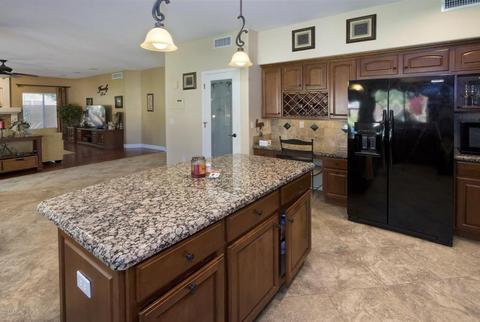 2082 E Amber Ln, Gilbert, AZ 85296 photo 16