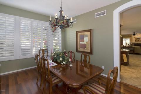 2082 E Amber Ln, Gilbert, AZ 85296 photo 13