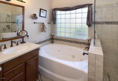 2082 E Amber Ln, Gilbert, AZ 85296 photo 30