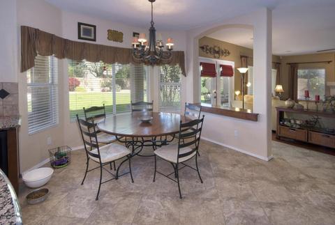 2082 E Amber Ln, Gilbert, AZ 85296 photo 17
