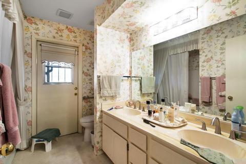 2849 E Mission Ln, Phoenix, AZ 85028 photo 25