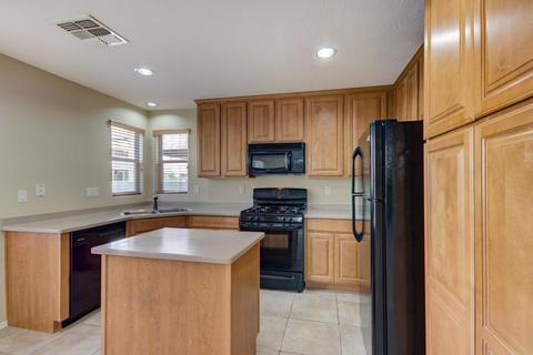 1298 E Julian Dr, Gilbert, AZ 85295 photo 9