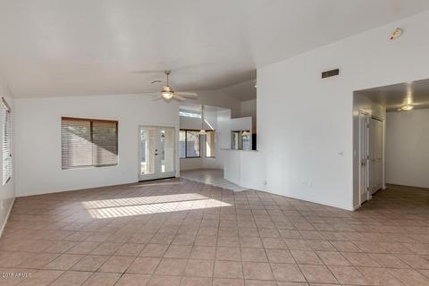 525 W Leah Ave, Gilbert, AZ 85233 photo 6
