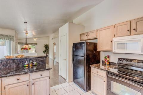 3357 E Lavey Ln, Phoenix, AZ 85032 photo 11