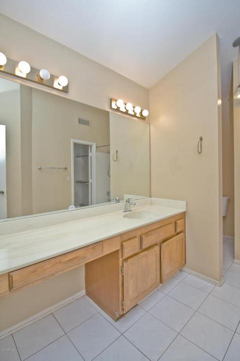 421 E Kerry Ln, Phoenix, AZ 85024 photo 10