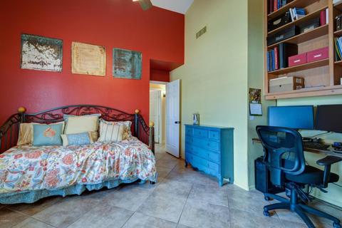 4540 E Thistle Landing Dr, Phoenix, AZ 85044 photo 5