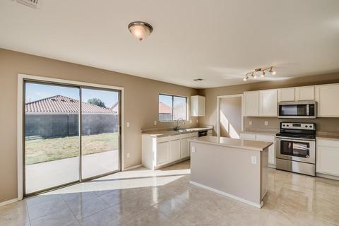 10557 E Balmoral Ave, Mesa, AZ 85208 photo 4