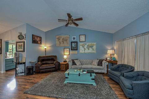 3329 E Topeka Dr, Phoenix, AZ 85050 photo 2
