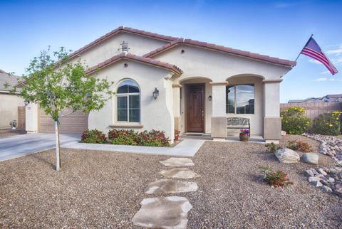2596 E Orleans Dr, Gilbert, AZ 85298 photo 2