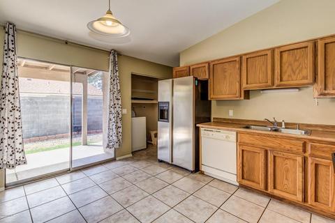 513 E Behrend Dr, Phoenix, AZ 85024 photo 8