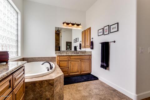 6720 S Lyon Dr, Gilbert, AZ 85298 photo 33