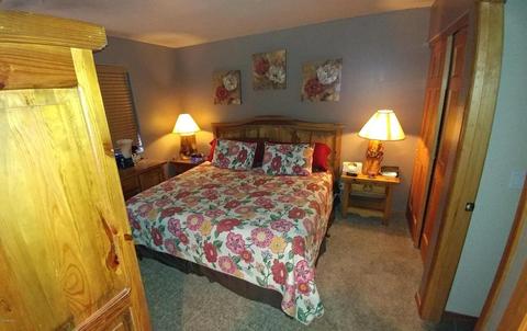 2709 High Pines Loop, Overgaard, AZ 85933 photo 9