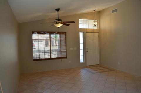 1027 W Olive Ave, Gilbert, AZ 85233 photo 3