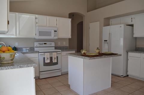 1027 W Olive Ave, Gilbert, AZ 85233 photo 2