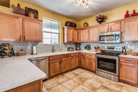 4385 E Selena Dr, Phoenix, AZ 85050 photo 5