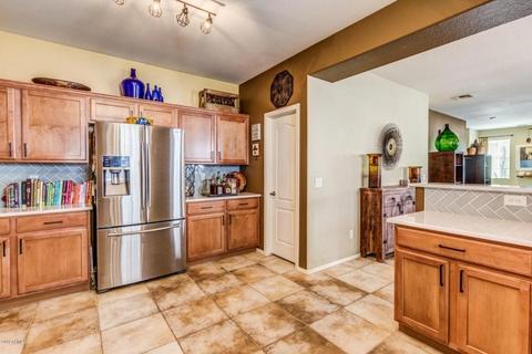4385 E Selena Dr, Phoenix, AZ 85050 photo 6