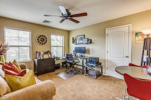 4385 E Selena Dr, Phoenix, AZ 85050 photo 8