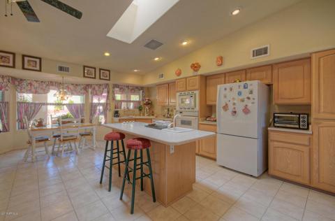 1629 Echo Ln, Phoenix, AZ 85020 photo 7