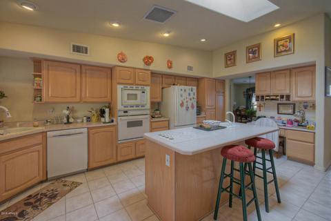 1629 Echo Ln, Phoenix, AZ 85020 photo 8