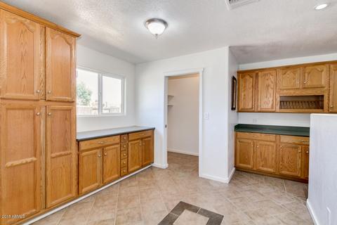 7706 W Mariposa Dr, Phoenix, AZ 85033 photo 12