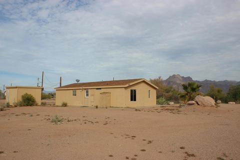 980 E Tamarisk St, Apache Junction, AZ 85119 photo 2