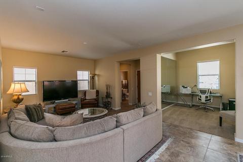 3934 E Melinda Dr, Phoenix, AZ 85050 photo 9