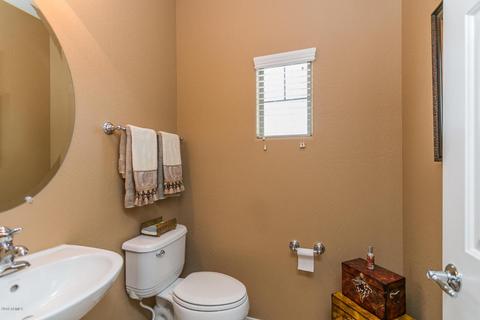 3934 E Melinda Dr, Phoenix, AZ 85050 photo 6